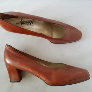 Renetti Sonata Vintage Leather Pumps Spain